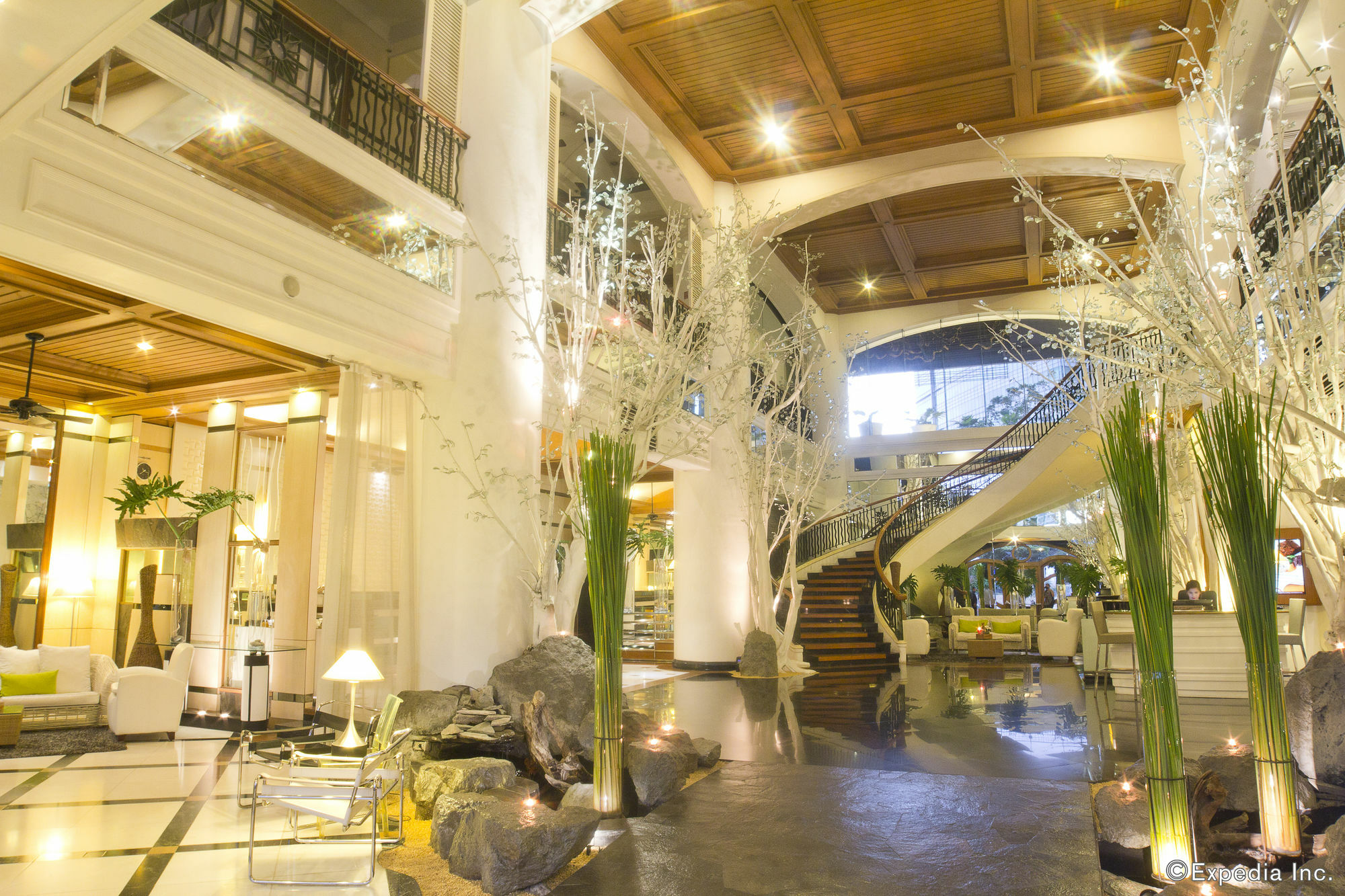 Vivere Hotel And Resorts Muntinlupa City Exteriör bild