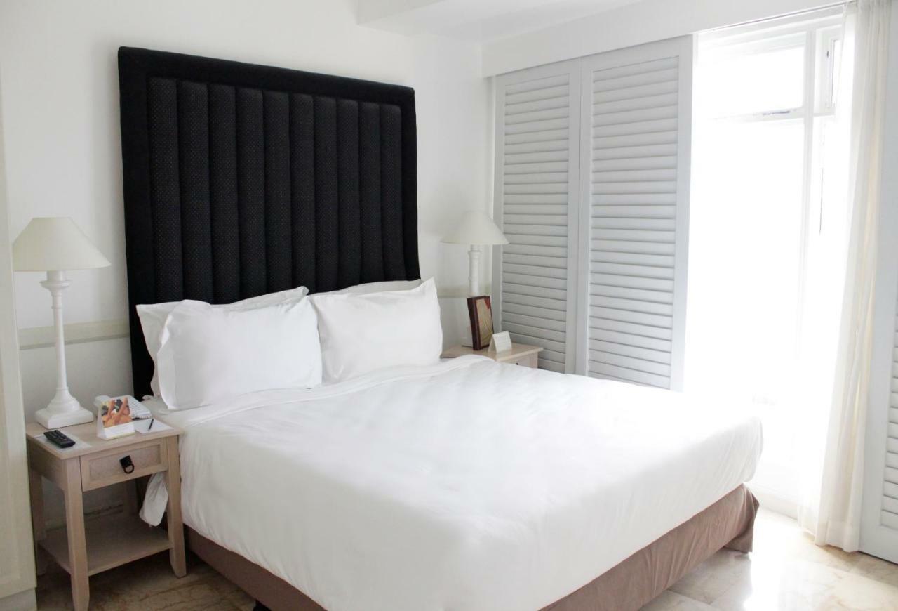Vivere Hotel And Resorts Muntinlupa City Exteriör bild